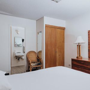 Standard Zimmer mit Kingsize-Bett